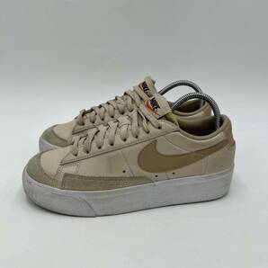 A ■ 21年製 '人気モデル' NIKE ナイキ BLAZER LOW PLATFORM ブレザーロウ プラットフォーム LOW CUT スニーカー 24.5cm 靴 DJ0292-106の画像3