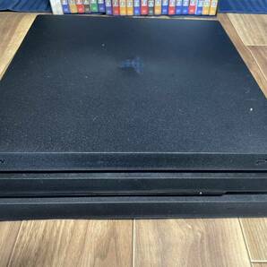 SONY PlayStation4 Pro PS4 Pro CUH-7200B コントローラー2個 / ソフト23本の画像2