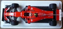 海外模型店BBR特注品 【 フェラーリ レース参戦70周年記念塗装 】 1/18 Ferrari SF70-H G.P.Italy 2017 ”70 Years Ferrari” K.Raikkonen_画像6