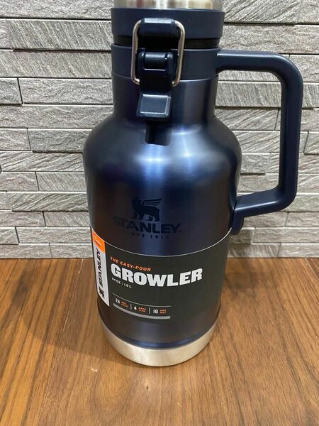 STANLEY スタンレー クラシック真空グロウラー GROWLER 保冷