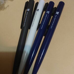 １１０ イレーサブルボールペン　3本セット&アクロインキ　ブルー