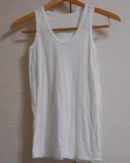 タンクトップ　１４　韓国製　白　未着用