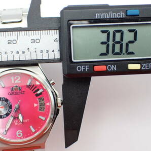 1000円～☆ORIENT オリエント AT/自動巻き メンズ腕時計 EM5M-C5 CA デイデイト ピンク文字盤 カットガラス シルバーカラー/62706-3の画像6