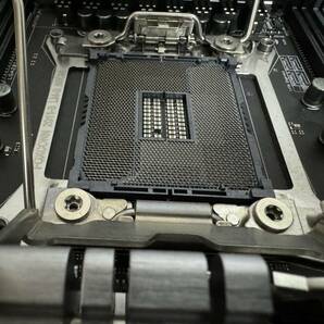 ASUS X99 Deluxe II Intel LGA2011-3 マザーボード 動作確認済み ATXの画像3