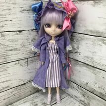 6Y166 Pullip 着せ替え 人形 プーリップ ドール 紫 カスタムドール コレクション マニア パープル おもちゃ フィギュア ホビー 1000-_画像1