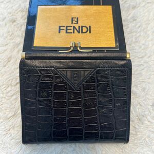美品！ヴィンテージ FENDI フェンディ　クロコ型押し　がま口財布　二つ折り財布　折財布　黒