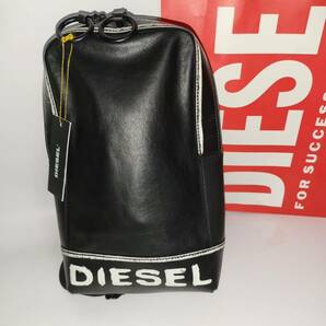 未使用に近い◇◇DIESEL☆ディーゼル/2019年モデル/レザーボディーバッグ/BODY BAG 「ALTAVILLA」クロスボディーバッグ/定価:38,500-メンズの画像1