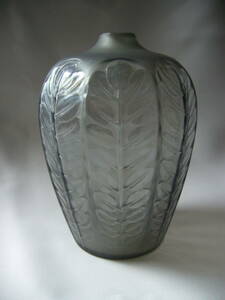 LALIQUE VASE TOURNAI 　ラリック　花瓶　トゥルネー