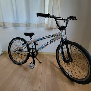 SE BIKES（エスイーバイクス）RIPPER X （リッパーX）子供用 BMXレーサー ２０インチ フロントブレーキ、センタースタンド装備の画像1