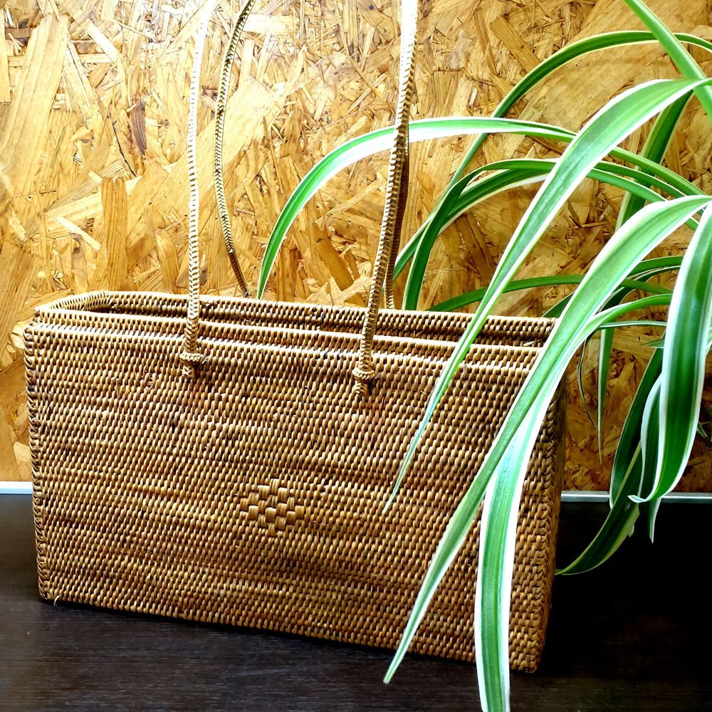 [SAMURAI] حقيبة سلة مصنوعة يدويًا من Bali all-Ata غير مستخدمة على شكل مربع مصنوعة يدويًا 100% من المواد الطبيعية حقيبة Ata H10, موضة, حقيبة السيدات, سلة, سلة الخوص