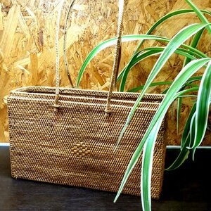 Art hand Auction [SAMURAI] حقيبة سلة مصنوعة يدويًا من بالي all-Ata غير مستخدمة على شكل مربع مصنوعة يدويًا 100% من المواد الطبيعية حقيبة Ata H3, موضة, حقيبة السيدات, سلة, سلة الخوص