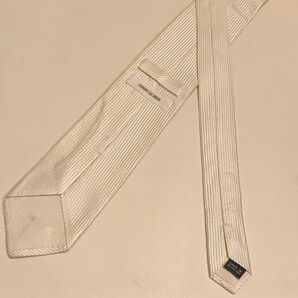 ☆★値下げしました!COMME CA MEN コムサ 無地 クリーム 薄い イエローネクタイ★☆