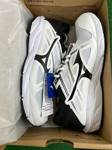 ★送料無料★新品★ミズノ mizuno JR MAXIMIZER JR25 K1GC2320 02 ホワイト×ブラック×シルバー 25.5cm [ランニングシューズ]