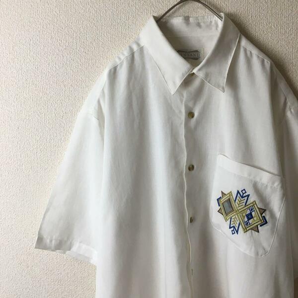D2 デザインシャツ　ポケット刺繍　半袖　Ｌメンズ 白