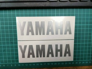 ヤマハ YAMAHA ステッカー シルバー 2枚セット 140mm×35mm サイズ・カラー・字体変更可能！！ タンク サイドカバー カウルなどにも