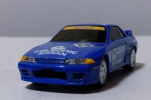 ★日産スカイラインGTR　カルソニック　　　1/64メーカー不明★