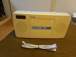 東芝 CDラジオ CUTEBEAT TY-CR22 ホワイトCDプレーヤー AM/FM ステレオラジオ薄型 