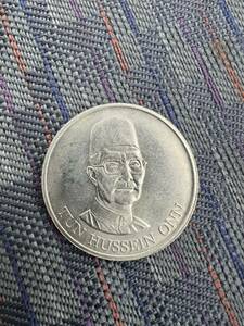 1981年 マレーシア 1 リングキット Tun Hussein Onn記念コイン 33mm (+1 コイン) 硬貨 アンティーク コイン 