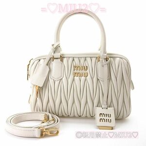 【ぴのてゃ。ちゃん愛用】アルカディ マテラッセ レザー バッグ miumiu ミュウミュウ