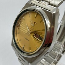 【可動品】SEIKO5 セイコーファイブ オートマチック デイデイト 文字盤色/ベージュ 7009-876A　1981年10月、1991年に製造。_画像4