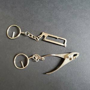 Vintage Miniature Hacksaw And Pliers Key Chain Set Key Fob Key Holder Mini Tools 海外 即決