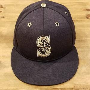 Seattle Mariners Hat Cap New Era Size 7 5/8 Fitted Gray Salute To Service MLB 海外 即決
