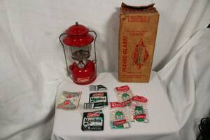 VINTAGE COLEMAN 200A195 RED LANTERN WITH ORIGINAL BOX **UNTESTED** 海外 即決