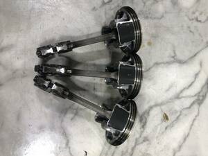 21 Triumph Rocket III 3 GT 2500 engine rods and pistons 海外 即決