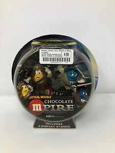 Star Wars Chocolate Mpire Carded Chewbacca and Mace Windu Action Figure 海外 即決