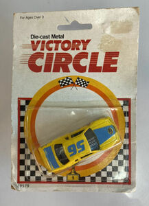 Vintage 1988 Intex Victory Circle Ford Thunderbird #56 Yellow Goodyear Zee Toys 海外 即決