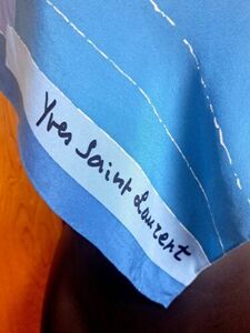 Vintage Yves Saint Laurent Scarf 33x34.5" Silk Large Multicolor Bandana Wrap 海外 即決