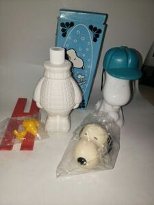 2 Vintage Avon Snoopy Bath Items - Ski Team and Decanter 1970s 海外 即決