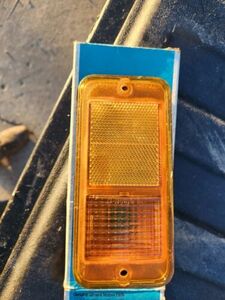 68-72 Chevrolet Pickup Nos Marker Light # 916064 海外 即決