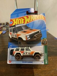 2023 Hot Wheels Mud Studs '95 Jeep Cherokee 176/250 Treasure Hunt 海外 即決