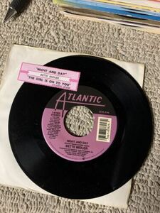 Bette Midler Night And Day/The Girl Is Onto You Jukebox Strip Atlantic 45 海外 即決