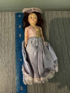 Elegant Vintage Doll in Lavender Ball Gown - Collector’s Evening Elegance Series 海外 即決