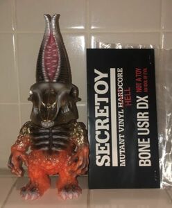 NYCC 2015 Mutant Vinyl Hardcore Bone User DX Sofubi Kaiju Vinyl Figure MVH Nag 海外 即決