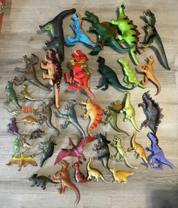 Lot Of Dinosaurs; Some Have Sound All Different Colors And Sizes. Vintage 1996 V 海外 即決