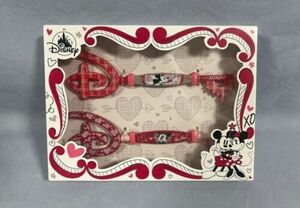 NEW Disney Mickey & Minnie Mouse Collectible Key Set XOXO Valentine's Day Gift 海外 即決