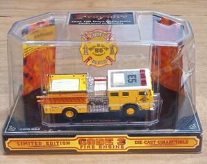 Seagrave 1:64 Scale Diecast Code 3 Fire Engine Pumper Truck, Honolulu E5 海外 即決