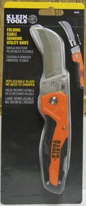 Klein Tools 44218 Folding Cable Skinning Utility Knife With Replaceable Blade 海外 即決