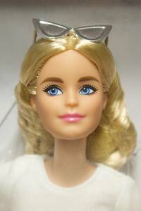 Barbie Barbiestyle #1 Signature Doll Fully Poseable GTJ82 Collectors Doll Blonde 海外 即決