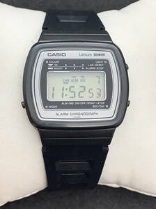 Vintage CASIO F-82 Module 108 Men's 37mm Digital Watch Alarm Chrono Lap JAPAN 海外 即決