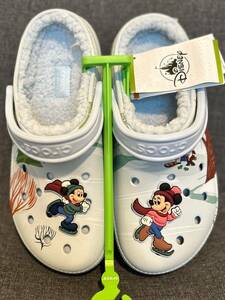 Disney Christmas Holiday 2023 Crocs M6/W8 Mickey And Minnie Skating New 海外 即決