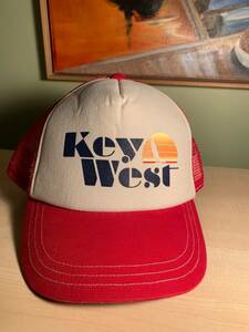 GAP KEY WEST VINTAGE SMALL TRUCKER HAT PREOWNED 海外 即決