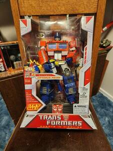 transformers collectibles - 4 Optimus Prime sold together new, in boxes 海外 即決