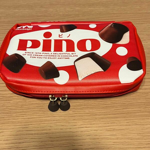 ピノ PINO マルチポーチ 中古品