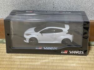 1円スタート！ トヨタ 2024 新型 GRヤリス GR YARIS カラーサンプル ミニカー 1/30 プラチナホワイトパールマイカ 089 新品・未開封