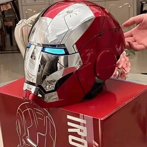 ★未使用 IRONMAN Mk5 LED アップデート マスク コスプレ アイアンマン ヘルメット 音声認識 自動開閉可能 アベンジャーズ 1/1 箱付き USJの画像2