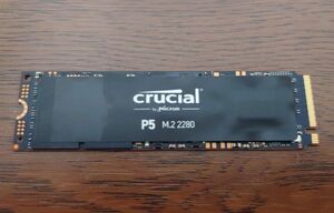 Crucial　p5 500gb NVMe SSD　PCI Express 3.0 x4